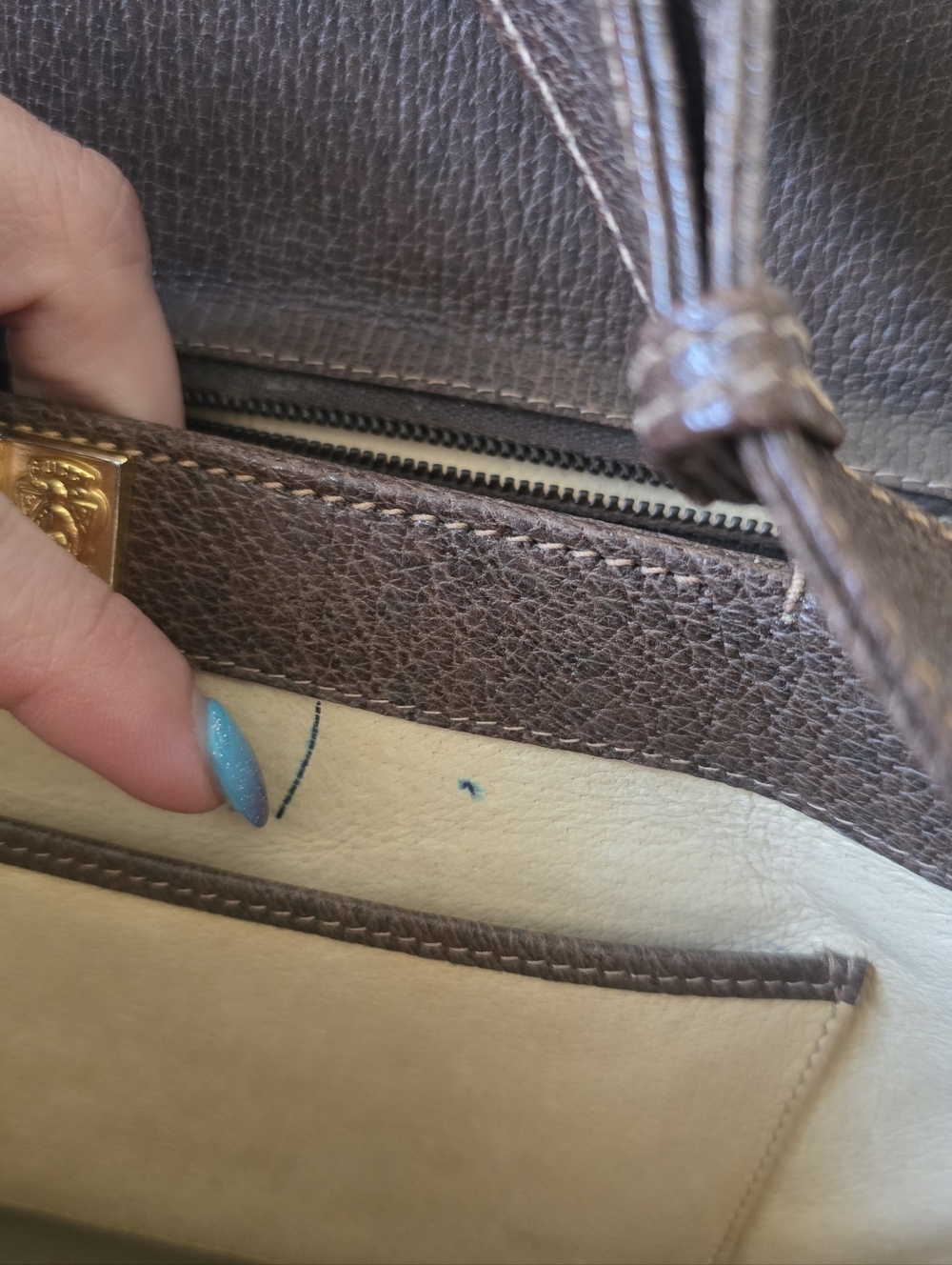 Vintage Gucci Brown Leather Structured Shoulder Bag with GG Logo & Serial # - Picture 12 of 16